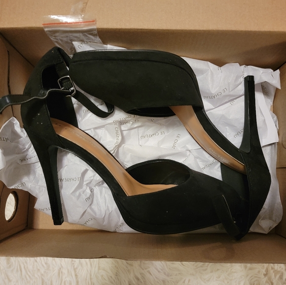 Le Chateau Black Mary Jane Heels - Picture 6 of 6